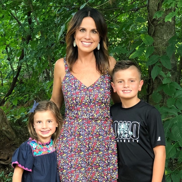 Meet your Posher, Lauren - Picture 1 of 1